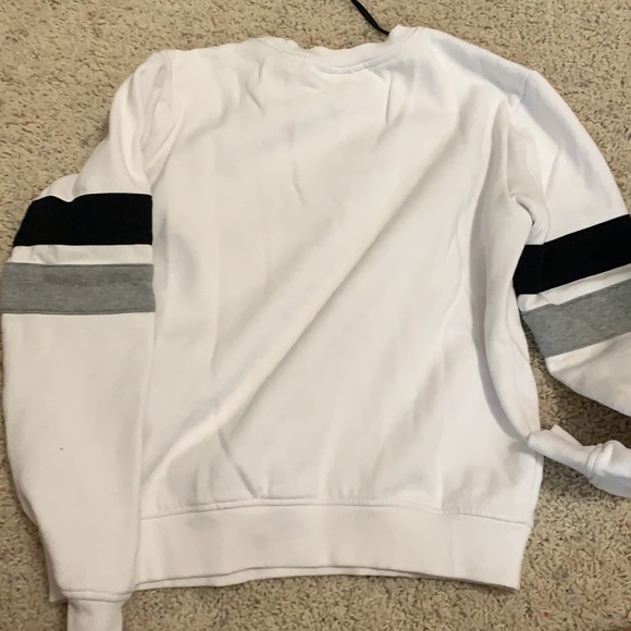 White Fila sweatshirt - Picture 2 of 2